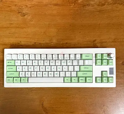 Wireless and Wired Linear Mechanical Keyboard with display
