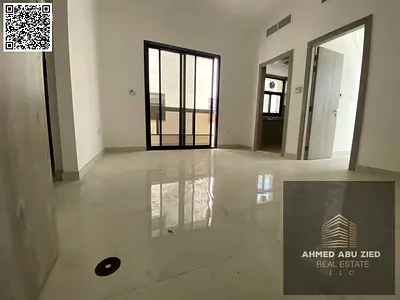 غرفة وصالة للايجار السنوي في العالية الغرفه ماستر ٢ حمام مع بلكونة  مع خزائن بالحائط مساحات كبيره سهوله الدخول والخروج لدبي والشارقه