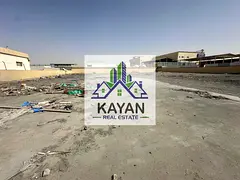 Industrial yard 29,000 sqft with 6,000 sqft warehouse, 2 offices, 2 bathrooms, 60 kW power.