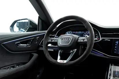 صورة 9 لـ 2025 AUDI RS Q8