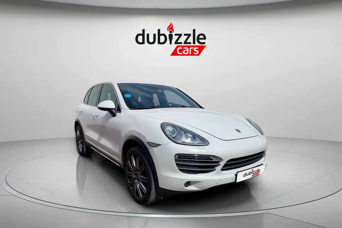 Porsche Cayenne 2014 — photo 1 of 15