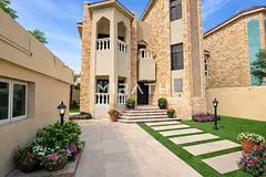 Renovated Villa | Private Garden | Premium