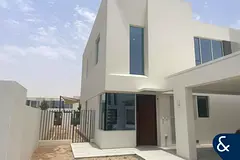 Park facing | Landscaped Garden | Cyrus Style