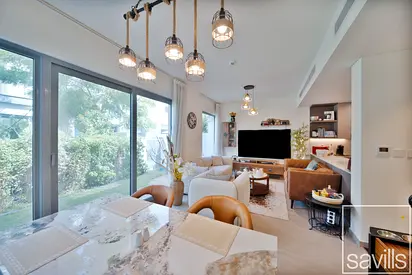Close to Pool | Vacant | Corner Plot
