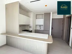 PRIVATE POOL / HIGH FLOOR / UNFURNISHED