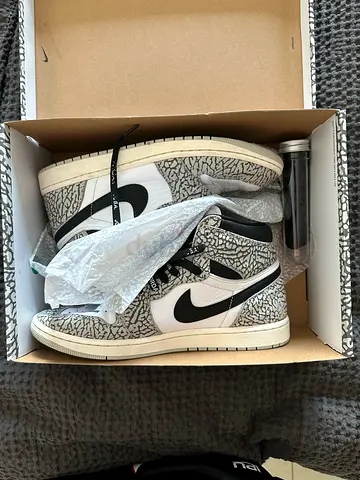 Air Jordan 1 Retro High OG White Cement