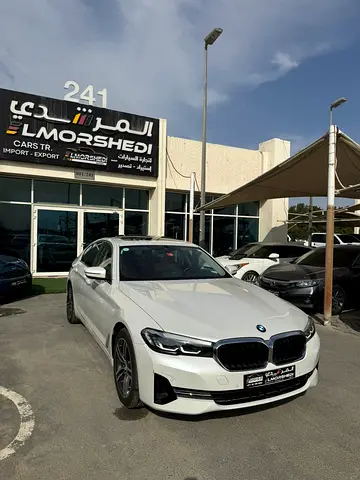 BMW 520i 2021 JOY EDITION - GCC