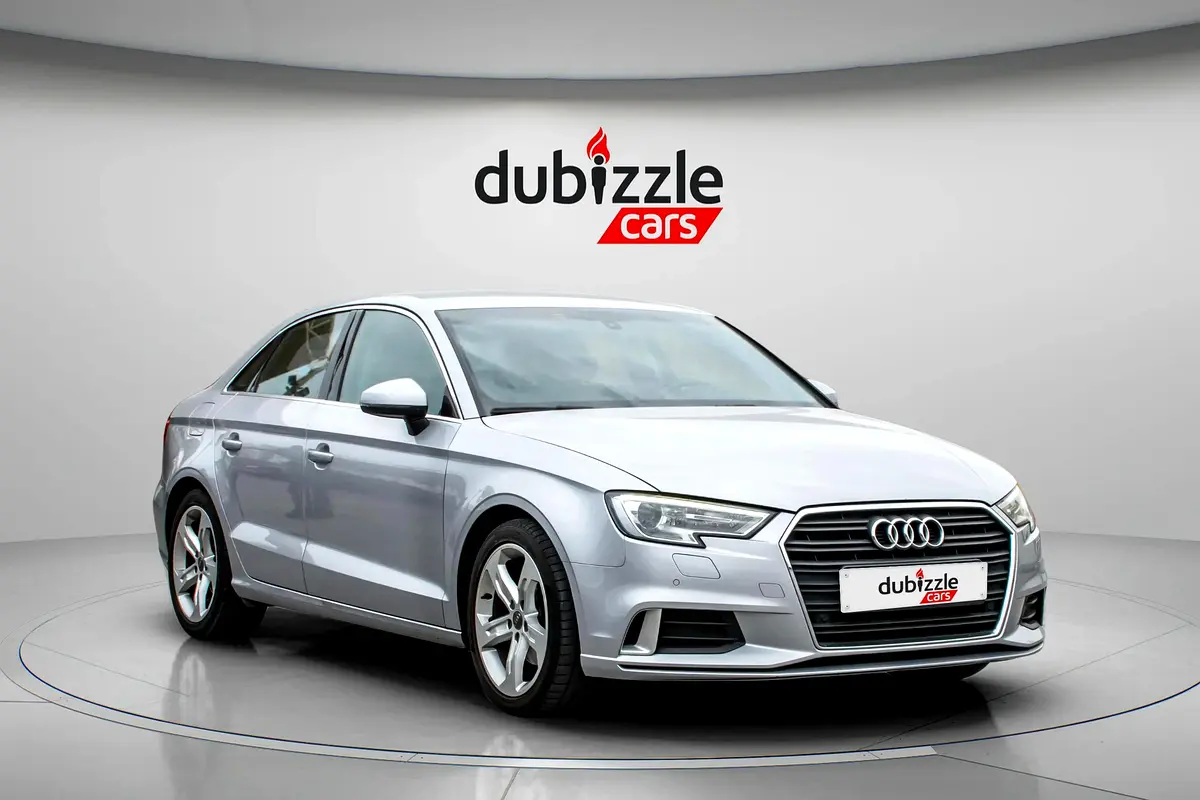 Audi A3 2017 — photo 1 of 15