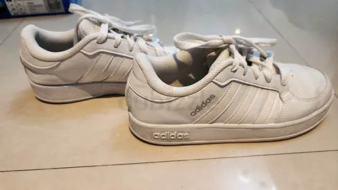 Adidas White Sneakers in Great Condition
