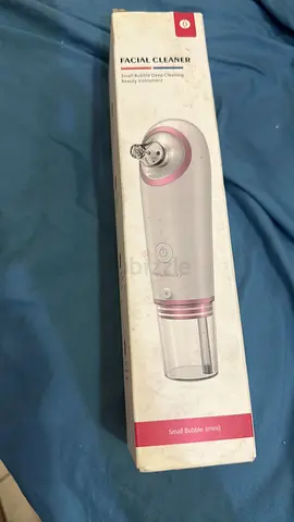 Facial Cleaner - Effective Skin Care Device