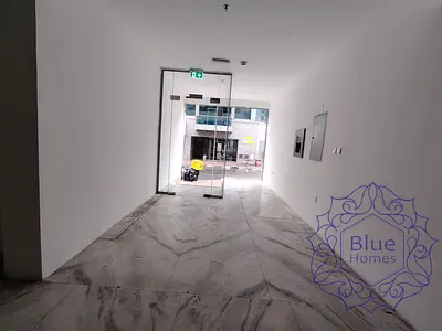 584 SQFT CHILLER FREE SHOP IN 275K