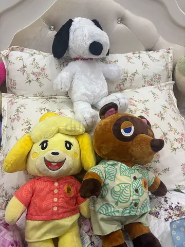 Animal crossing + peanuts build a bear bundle