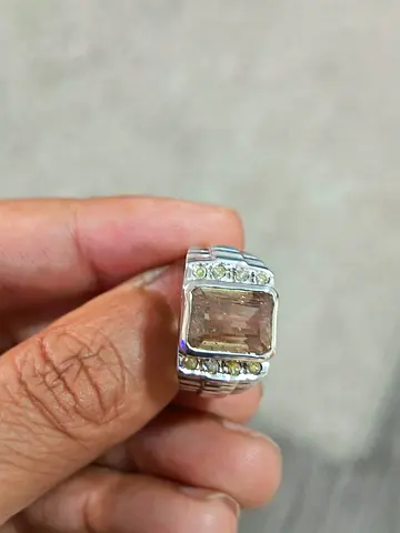 Natural certified yellowish green sapphire