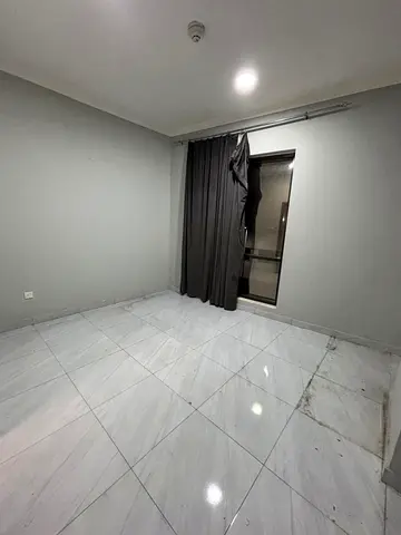 Lxury and Like Brand new apartment with balcony prim location aljada out sid