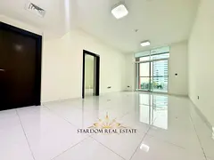 CLOSED KITCHEN | ROUNDABOUT VIEW | LOW FLOOR