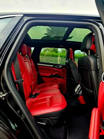 2016 Porsche CAYENNE — миниатюра 12