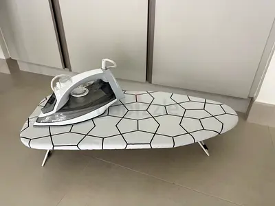 Philips Iron with ironing board