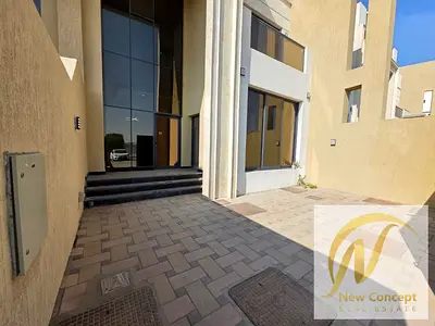 للإيجار — تاون هاوس كورنر في الزاهية، عجمان (على شارع رئيسي)