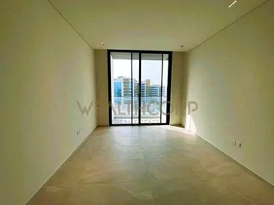 استوديو شاغر | شرفة خاصة | مرافق على طراز المنتجعات