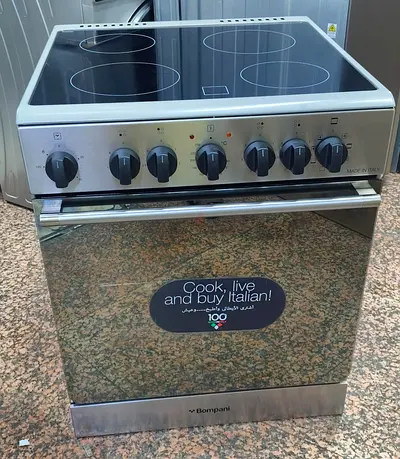 Bompani Electric Ceramic Stove 4 Burners 60×60cm Mint Condition