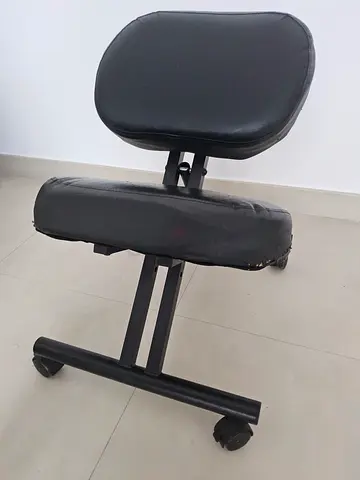 Back improving chair 🏥