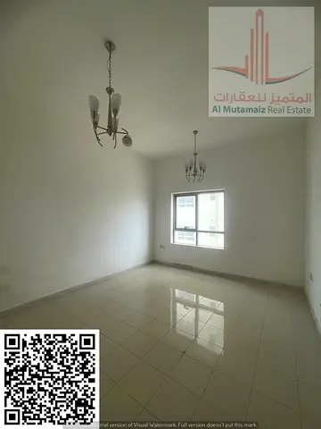 Two bedrooms and a living room with a sea view / two bathrooms and a spacious kitchen