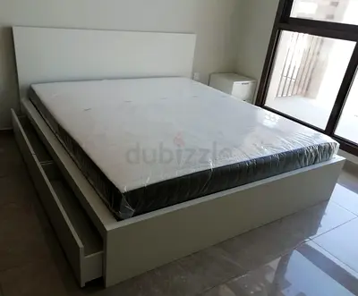 IKEA malam king size bed with IKEA mattress 180×200cm and 2 storage drawers underneath