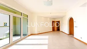 Vacant March | White goods | E Type