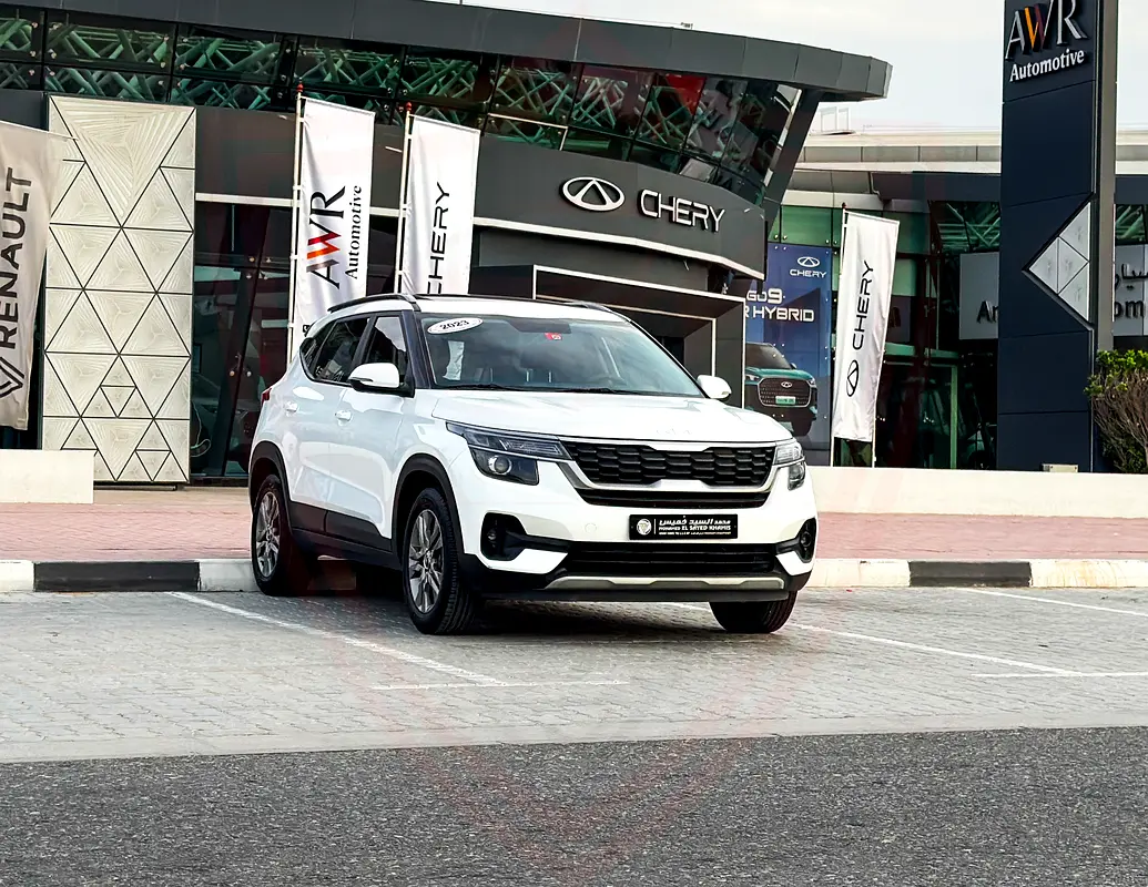 Kia Seltos 2023 — photo 1 of 19