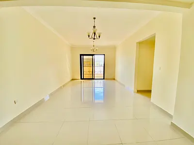Lavish 3bhk balcony+one attach bath+wardrobes
