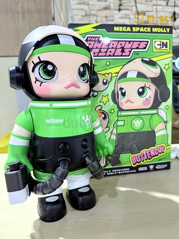 Mega Space Molly Collectible Figure buttercup 400% powerpuff girls