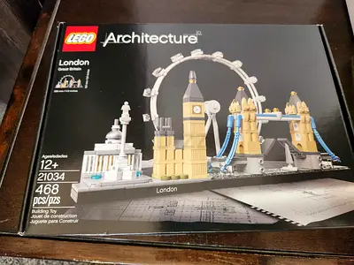 BRAND NEW LEGO Architecture London Set