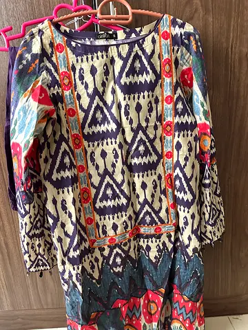 Almirah Trouser kameez