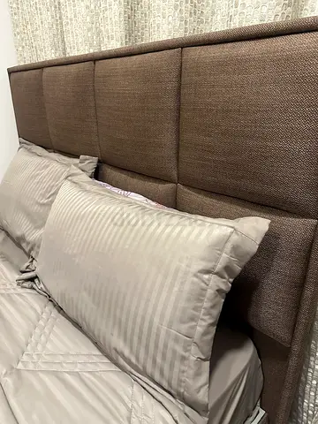 Elegant Queen Size Bed Headboard