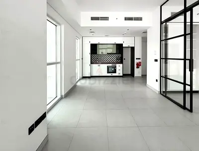 2 bedroom corner apartment - Direct from Owner