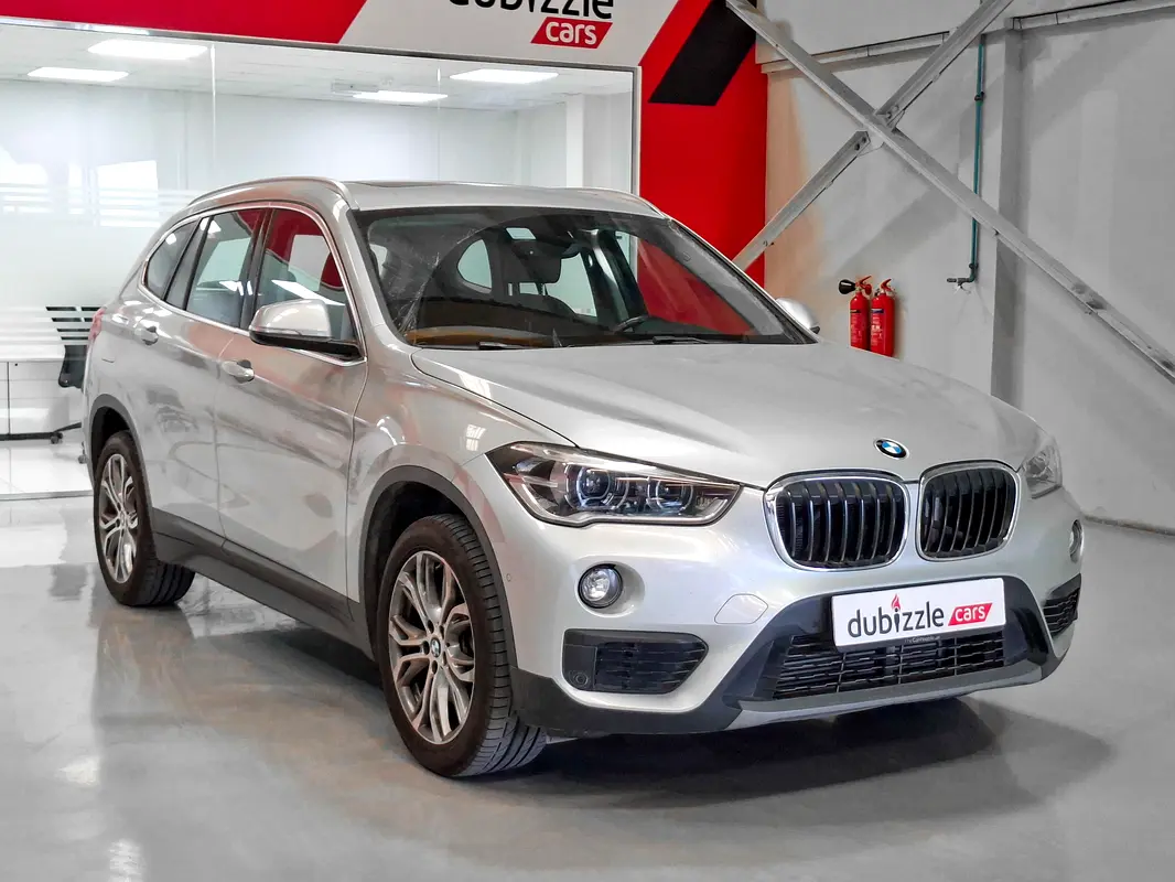 BMW X1 2019 — photo 1 of 16