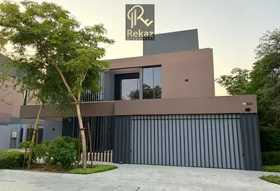 Freehold |4BR Villa with Pool |Vacant | Brand new