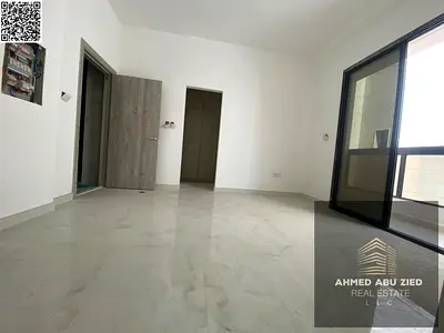 افخم واجمل غرفة وصاله للايجار السنوي - غرفة نوم ماستر- 2 حمام -خزائن حائط - بلكون - تكييف مركزي - قريب من شارع شيخ محمد بن زايد لمخرج دبي و الشارقة