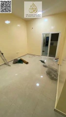 شقة غرفة وصالة 2 حمام مع بلكونة بافضل موقع بعجمان بالجرف 2 وباقل الاسعار قريب من مندرسة الاقصي والمدرسة الوطنية ومركز دلتا