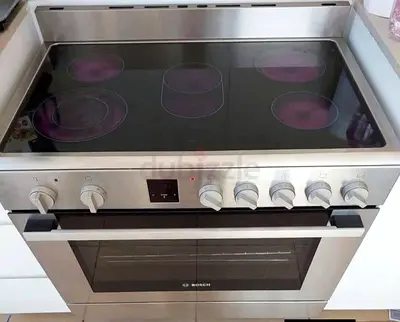 Bosch like new condition 1600 AED 5 burner
