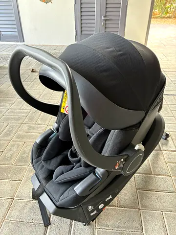 EGG Infant Car Seat for Safe Travel