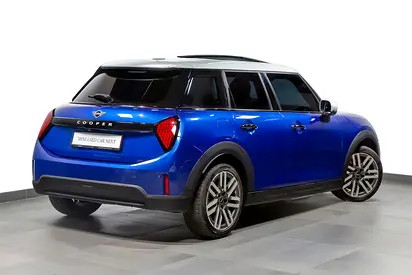 صورة 3 لـ 2025 MINI COOPER