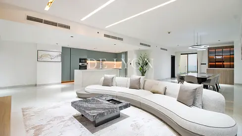Exclusive Penthouse | Private Pool | Iconic Views