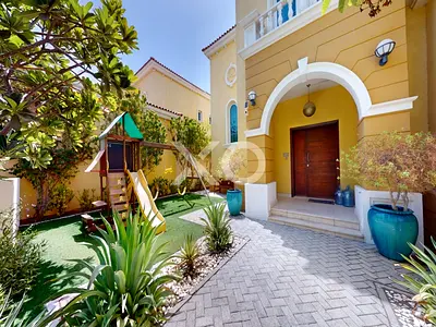 3 BED LARGE | CORNER VILLA | SINGLE ROW
