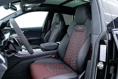 صورة 16 لـ 2025 AUDI RS Q8