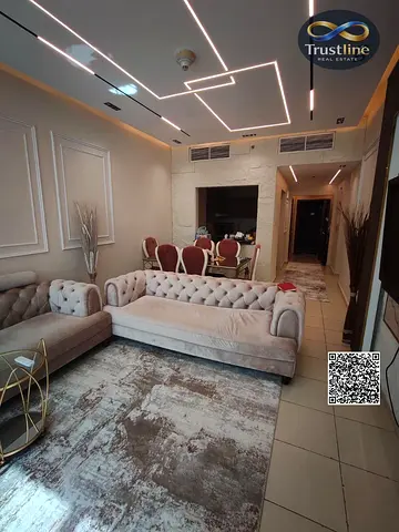 Modern 2-Bedroom Apartment with Garden & City View