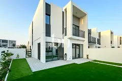 Vacant | Near Pool | Landscaped | Great Location