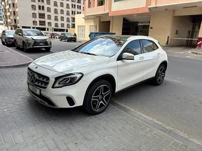 2018 Mercedes-BENZ GLA 照片 3