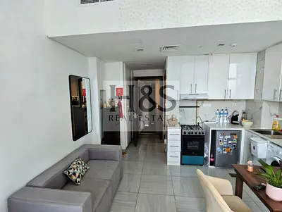 Modern Studio | Balcony | Prime Location