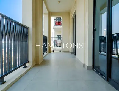 Vacant Apartment | Prime Waterfront Location | Panoramic Views | Resale